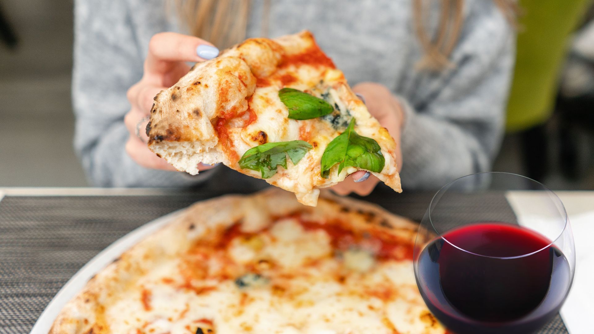 Si possono abbinare i vini alla pizza? Sì! E vi racconto il perché...